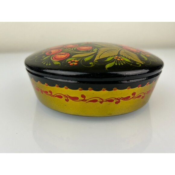 Russian Black Lacquer Round Powder Trinket Box Gold Hand Painted Vanity VTG READ - Picture 8 of 16